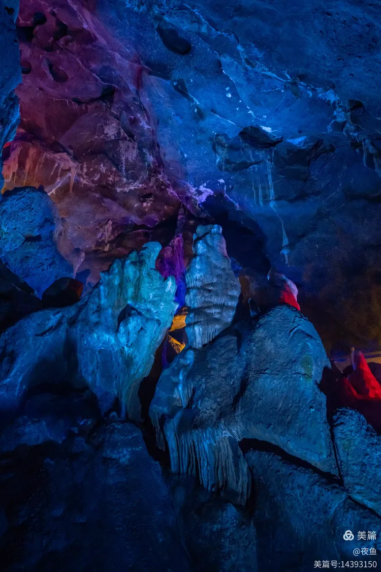 洛阳栾川鸡冠山洞